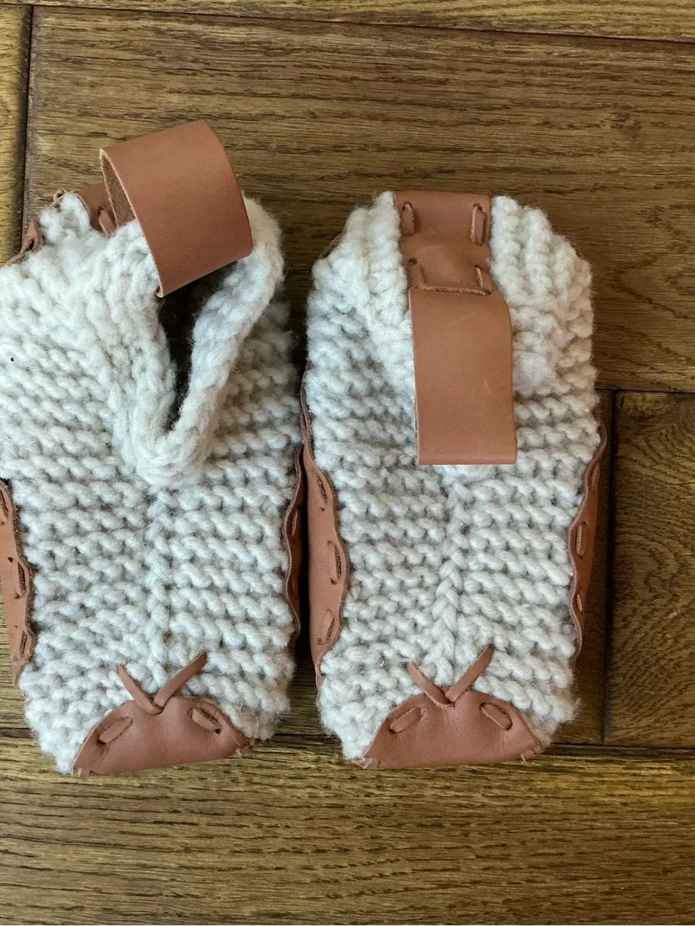 Kids Cozy Knit Slipper - Cream and Tan